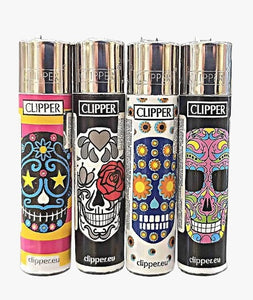 Isqueiro Clipper Maxi Happy Skulls (Display c/ 24un)